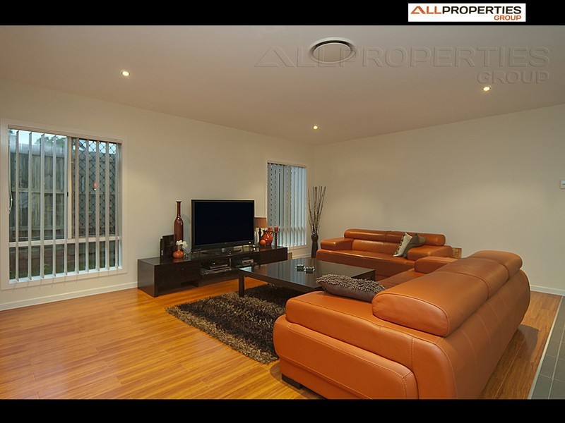 20 Crawford Pl, Calamvale QLD 4116