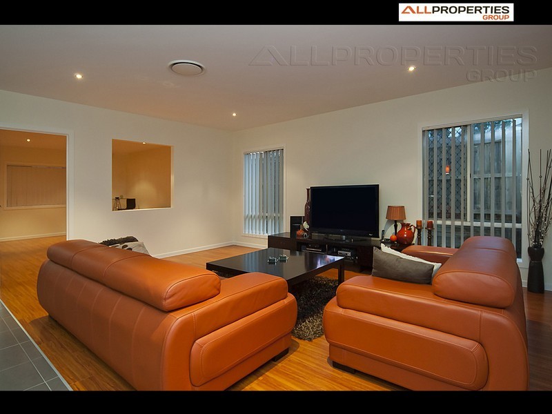 20 Crawford Pl, Calamvale QLD 4116