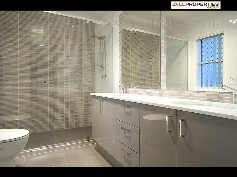 20 Crawford Pl, Calamvale QLD 4116