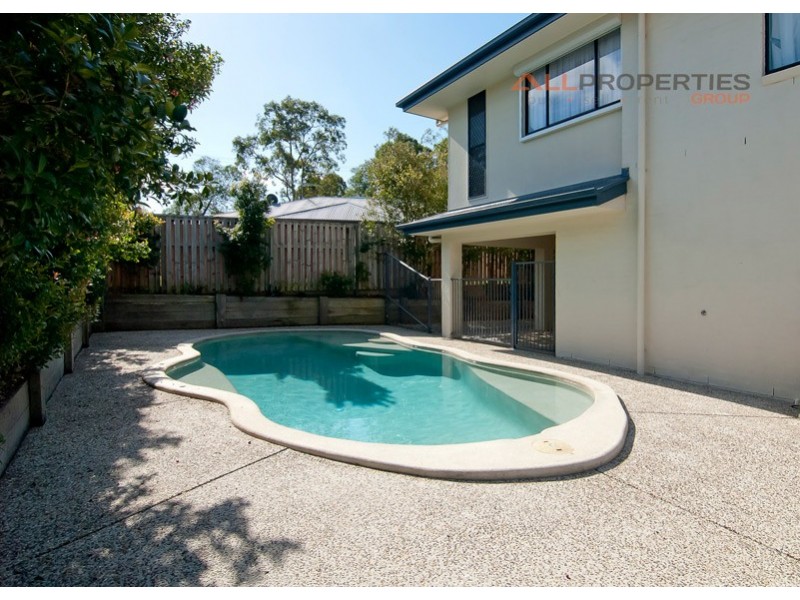 12 Birch Close, Heathwood QLD 4110