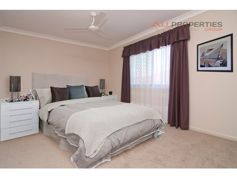 12 Birch Close, Heathwood QLD 4110