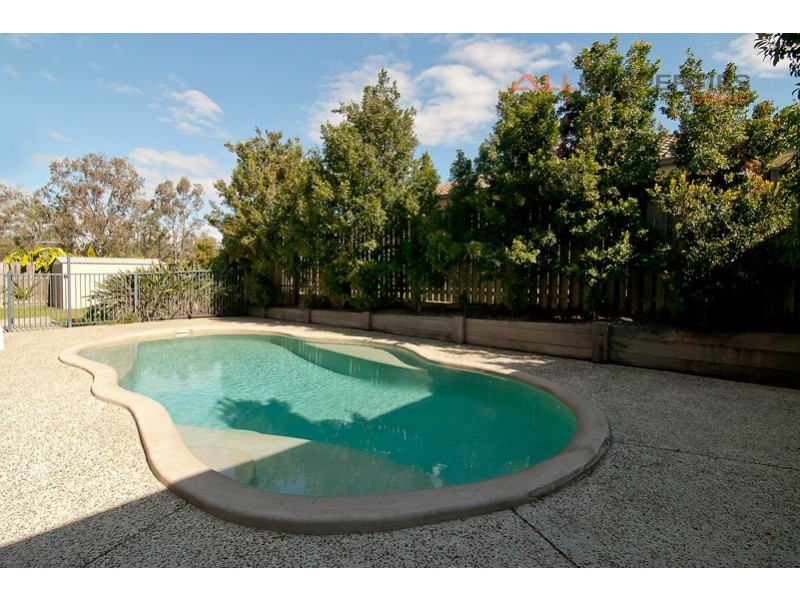 12 Birch Close, Heathwood QLD 4110