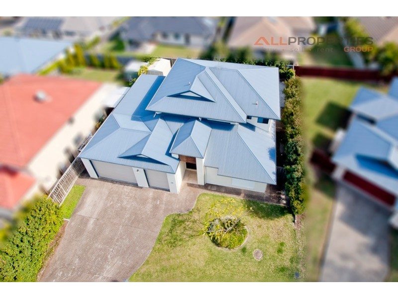 12 Birch Close, Heathwood QLD 4110