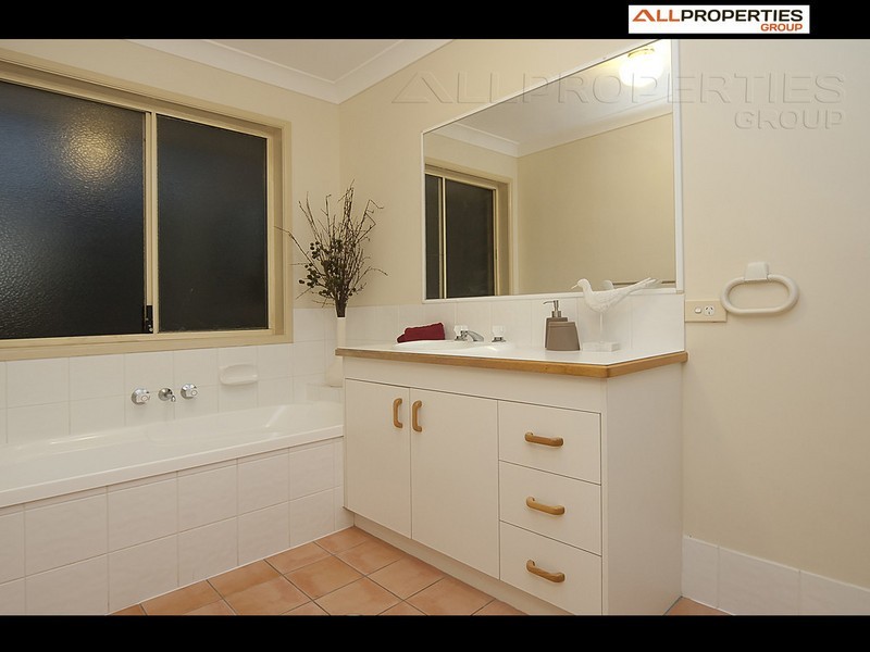 125-131 Equestrian Dr, New Beith QLD 4124