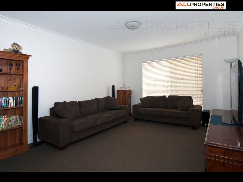 68 Parkwood Drive, Heathwood QLD 4110