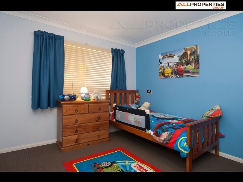 68 Parkwood Drive, Heathwood QLD 4110