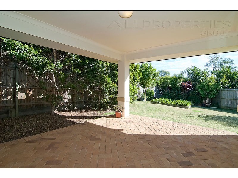 33 Parkwood Drive, Parkwood Estate, Heathwood QLD 4110
