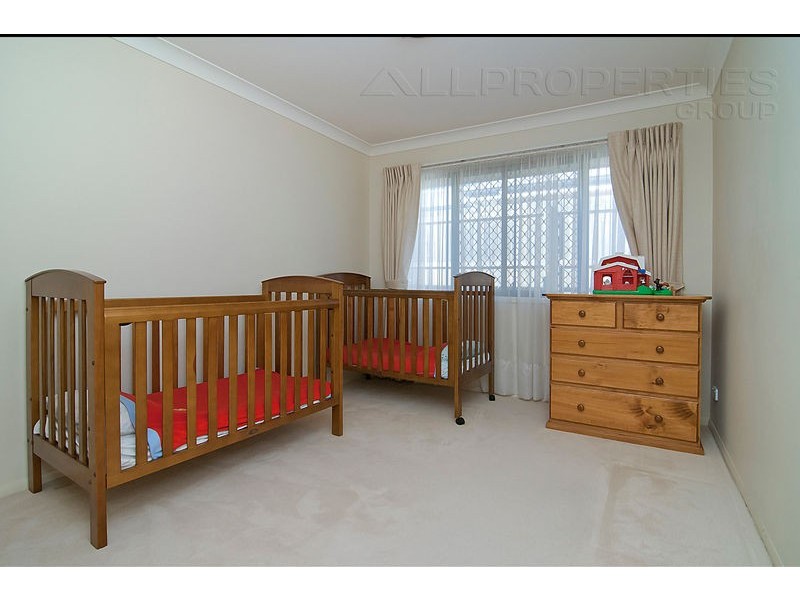 33 Parkwood Drive, Parkwood Estate, Heathwood QLD 4110