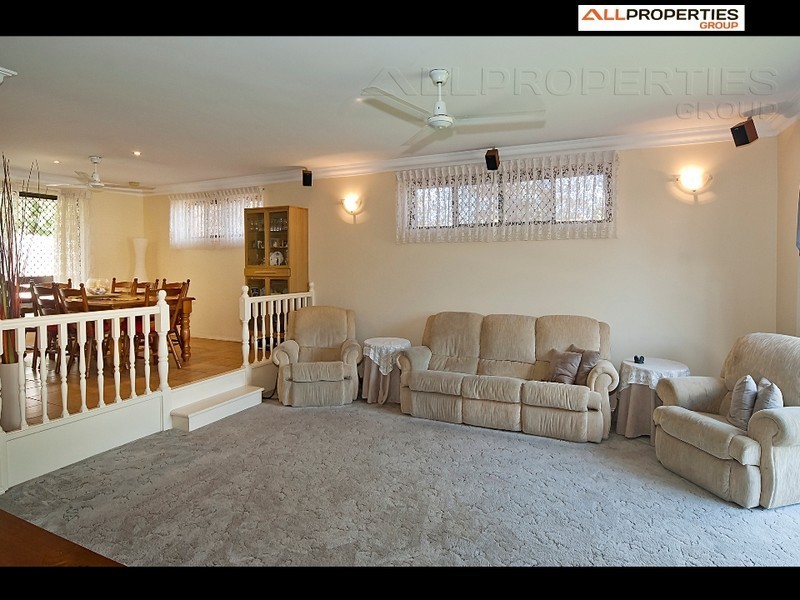 3 Benjamin Way, Windaroo QLD 4207