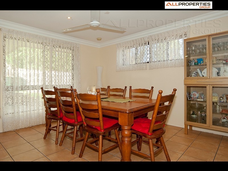 3 Benjamin Way, Windaroo QLD 4207