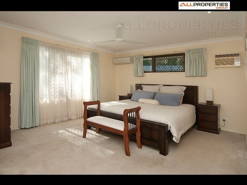 3 Benjamin Way, Windaroo QLD 4207