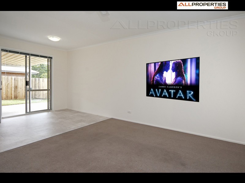 24 Regency Drive, Regents Park QLD 4118