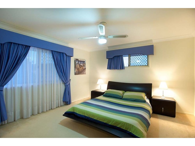 33 Eden Elm St, Calamvale QLD 4116