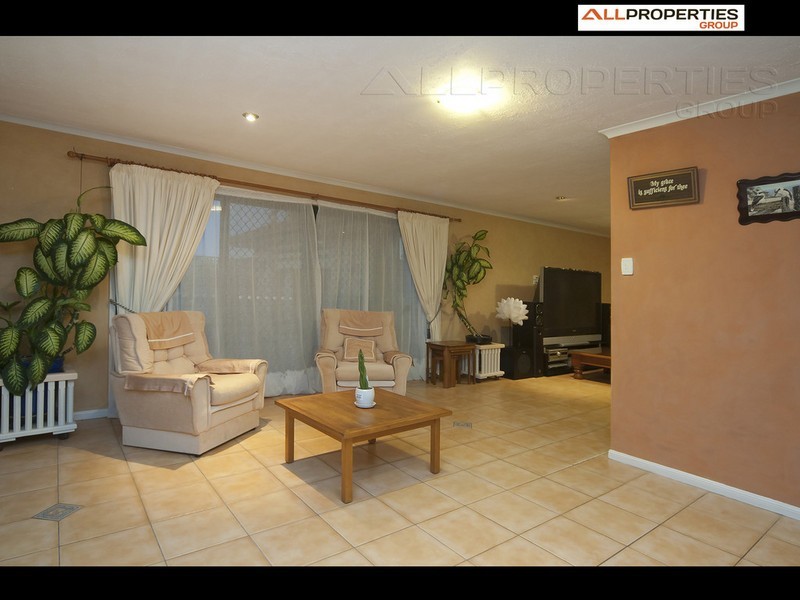 153 Macquarie Way, Drewvale QLD 4116