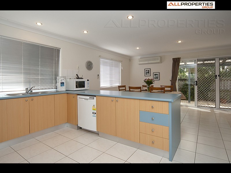 12 Taylor place, Forest Lake QLD 4078