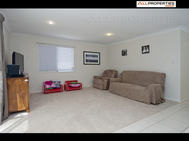 12 Taylor place, Forest Lake QLD 4078