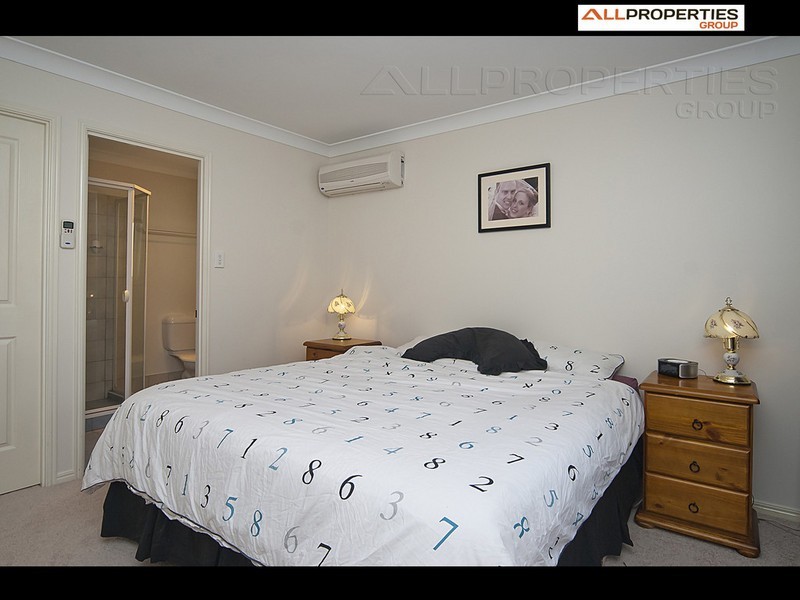 12 Taylor place, Forest Lake QLD 4078