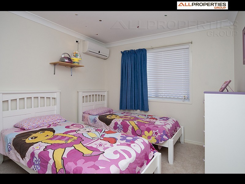 12 Taylor place, Forest Lake QLD 4078