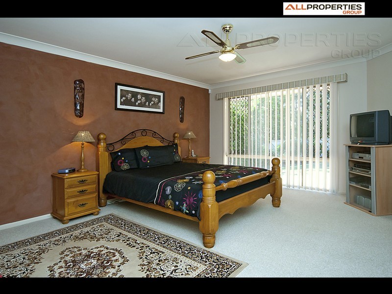 7 St Ives Circuit, Forest Lake QLD 4078