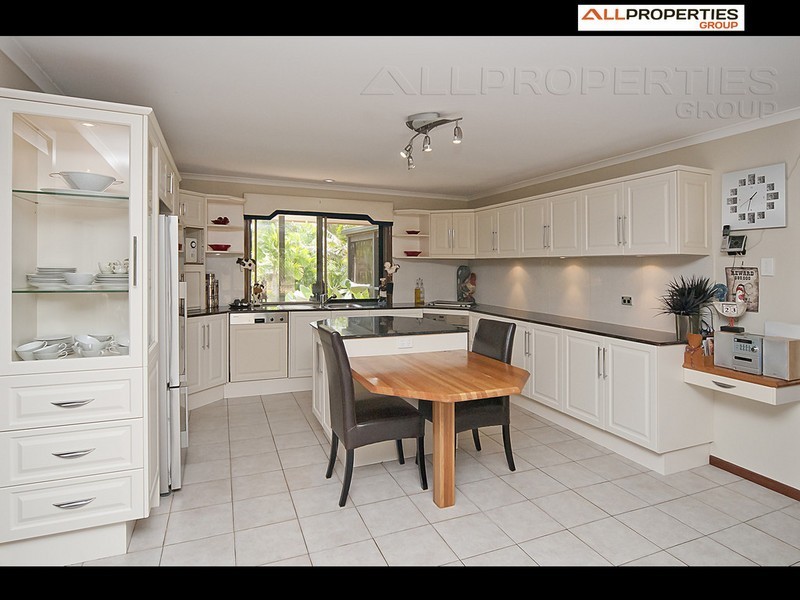 49 Forestdale Drive, Forestdale QLD 4118