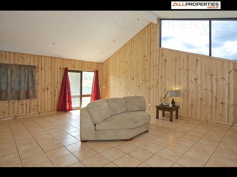 49 Forestdale Drive, Forestdale QLD 4118