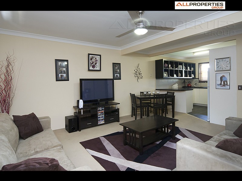 9/8-12 Bourke Street, Waterford West QLD 4133