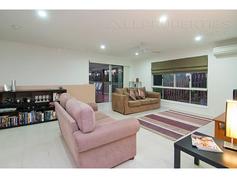 12 Timberlake Court, Berrinba QLD 4117