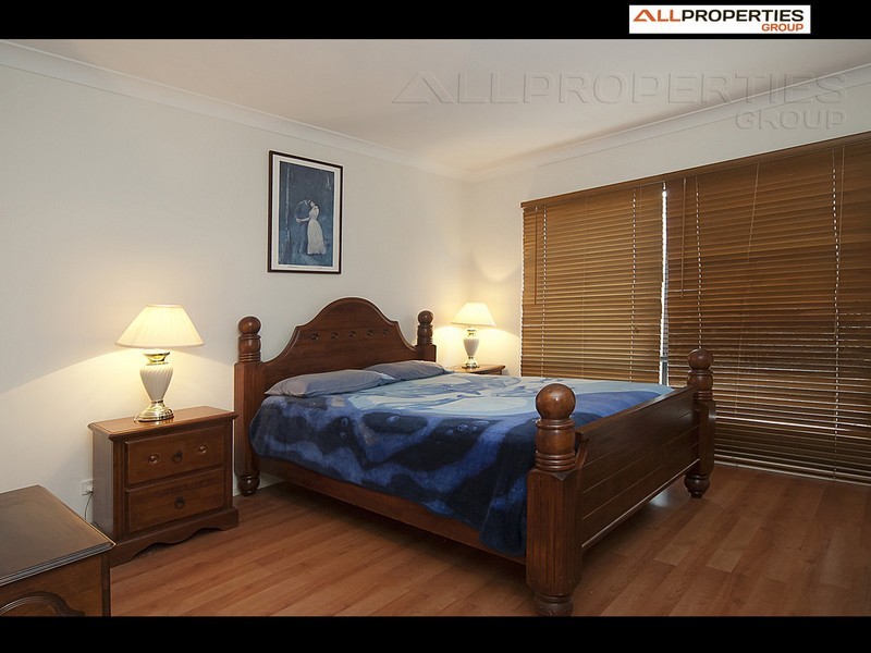 20 St Andrews Avenue, Forest Lake QLD 4078