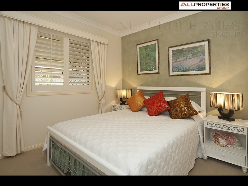 46 Beaufront Place, Forest Lake QLD 4078