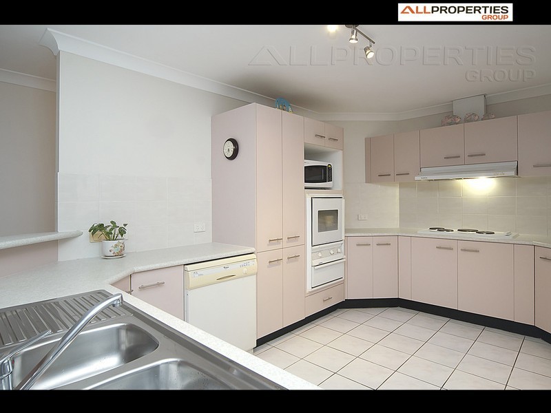 42 Sheffield Place, Kuraby QLD 4112