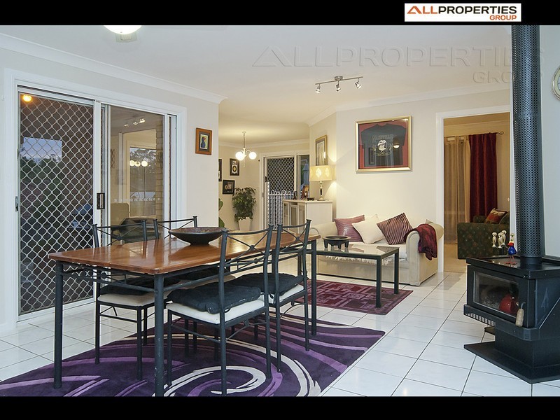 42 Sheffield Place, Kuraby QLD 4112