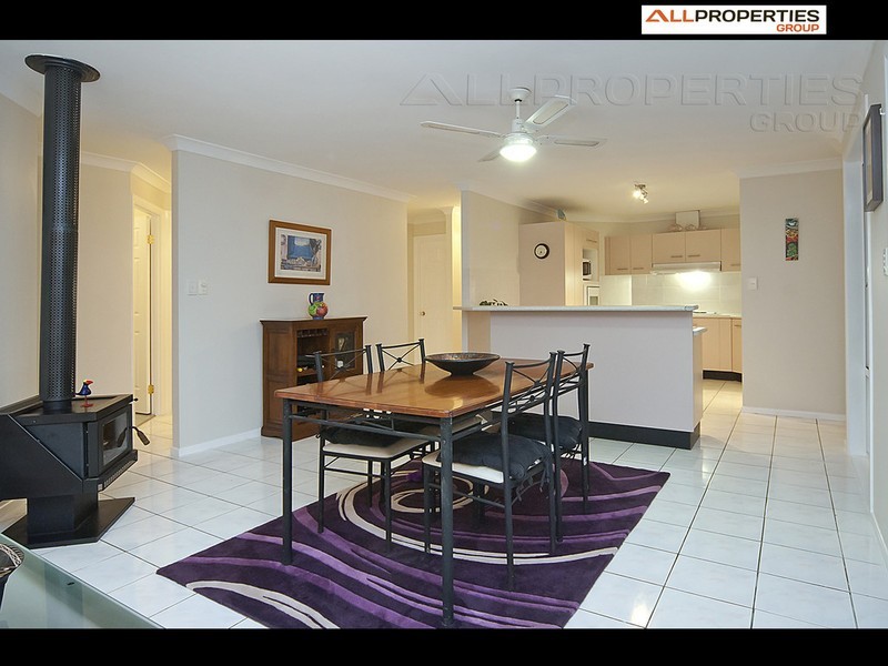 42 Sheffield Place, Kuraby QLD 4112