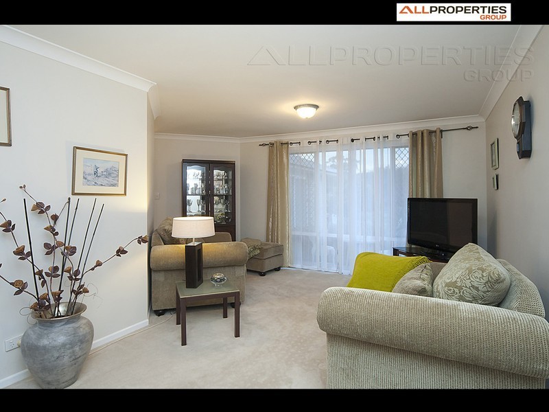 42 Sheffield Place, Kuraby QLD 4112