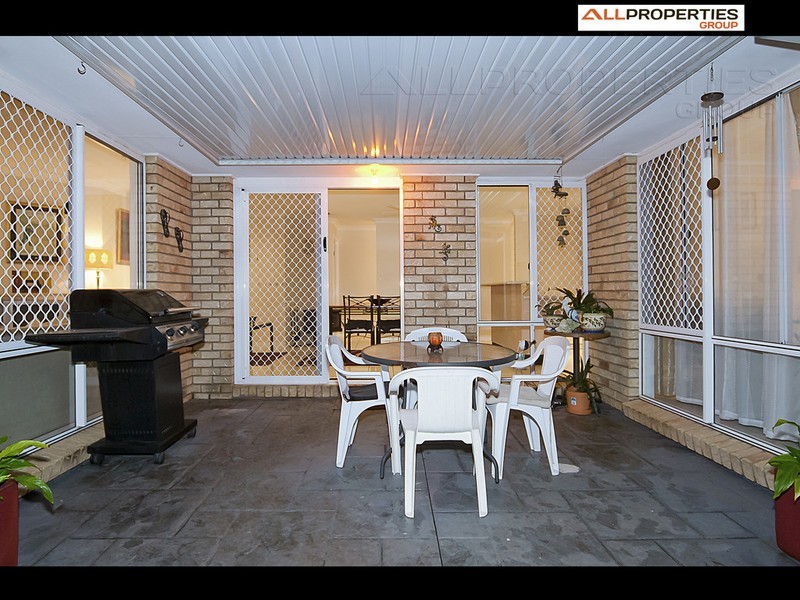 42 Sheffield Place, Kuraby QLD 4112