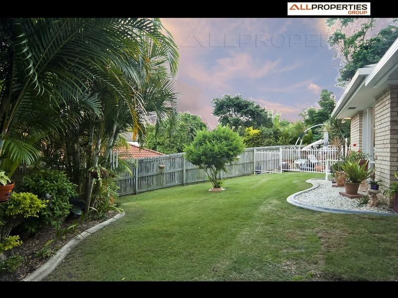 42 Sheffield Place, Kuraby QLD 4112