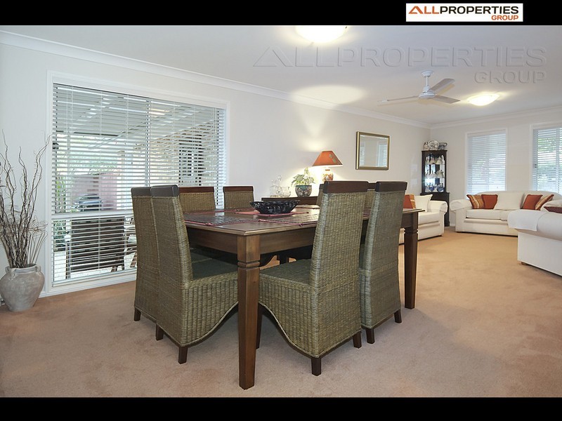 28 Paterson Place, Forest Lake QLD 4078