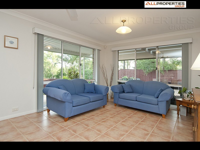 28 Paterson Place, Forest Lake QLD 4078