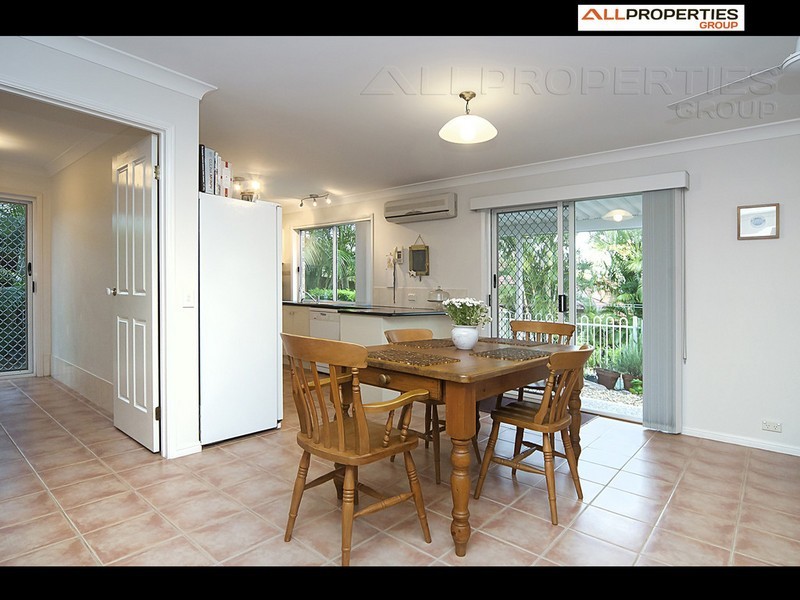 28 Paterson Place, Forest Lake QLD 4078