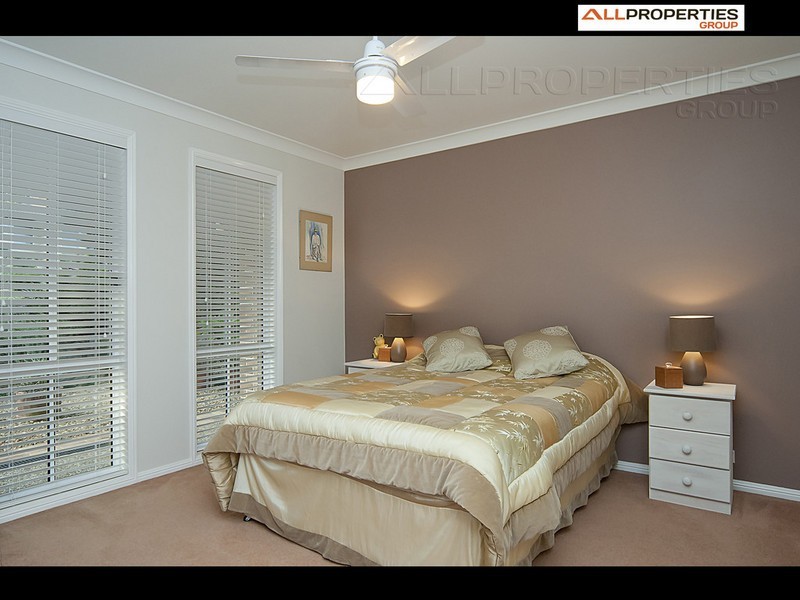 28 Paterson Place, Forest Lake QLD 4078