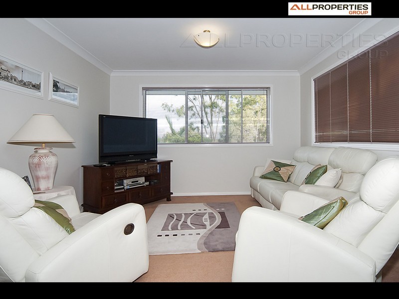 28 Paterson Place, Forest Lake QLD 4078