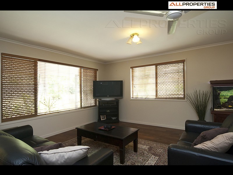 374 Johnson Road, Forestdale QLD 4118