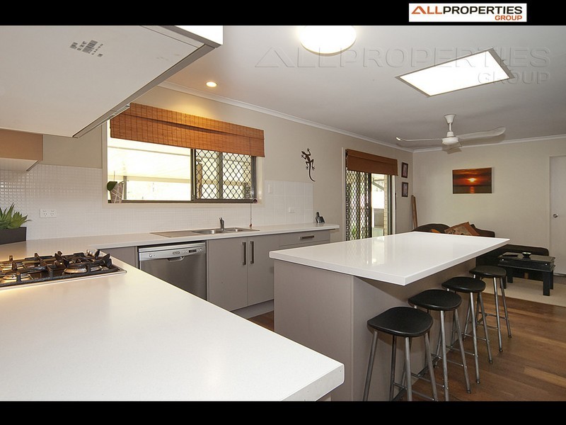 374 Johnson Road, Forestdale QLD 4118