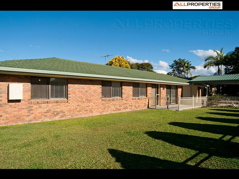 8 Yeomans Place, Mount Warren Park QLD 4207