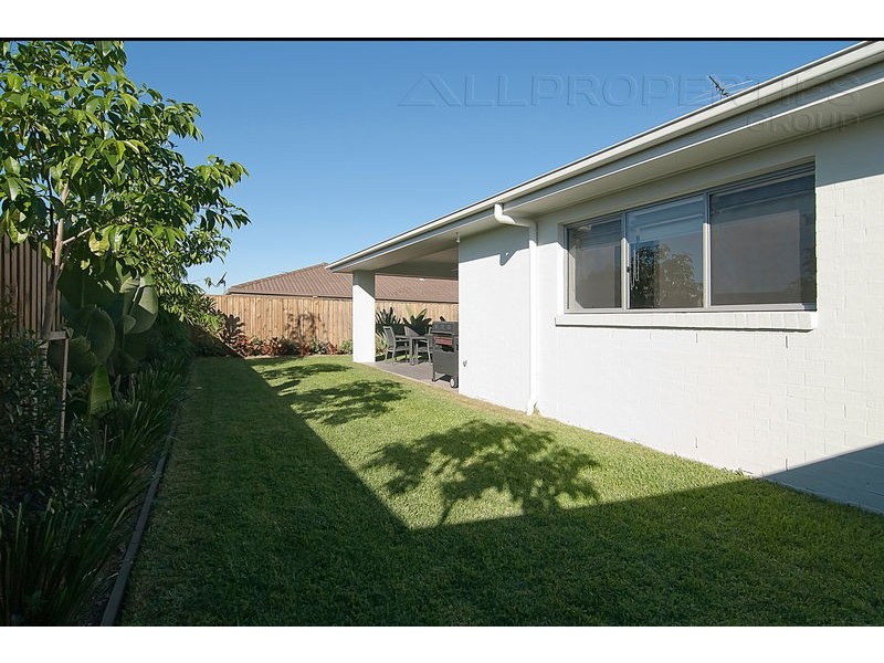 25 Sandalwood St, Heathwood QLD 4110