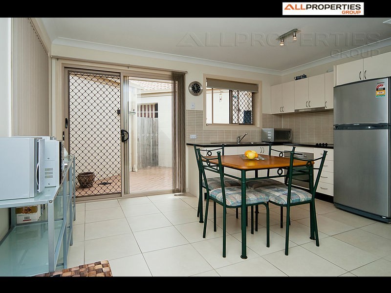 Unit 2 / 2  Snowy River Circuit, Forest Lake QLD 4078