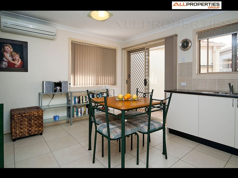 Unit 2 / 2  Snowy River Circuit, Forest Lake QLD 4078