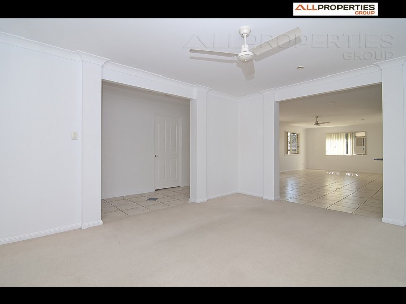 9 Della Ricca Pl, Forest Lake QLD 4078