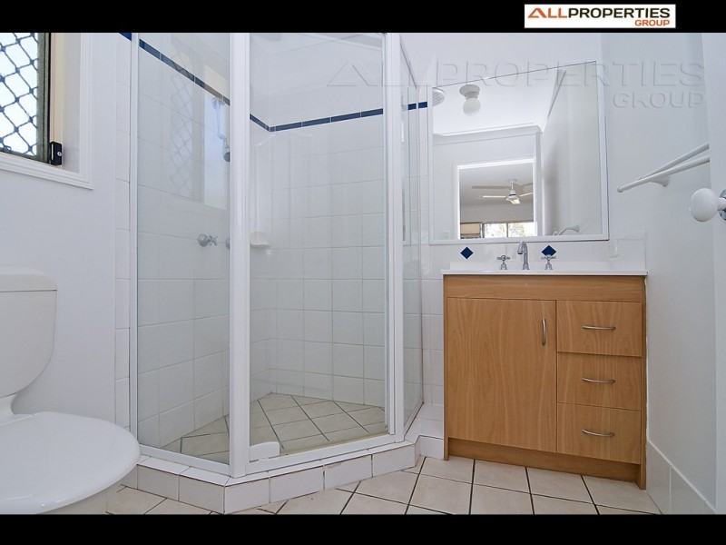 9 Della Ricca Pl, Forest Lake QLD 4078