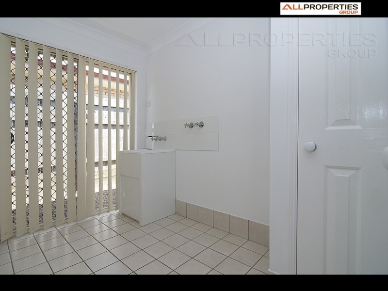 9 Della Ricca Pl, Forest Lake QLD 4078