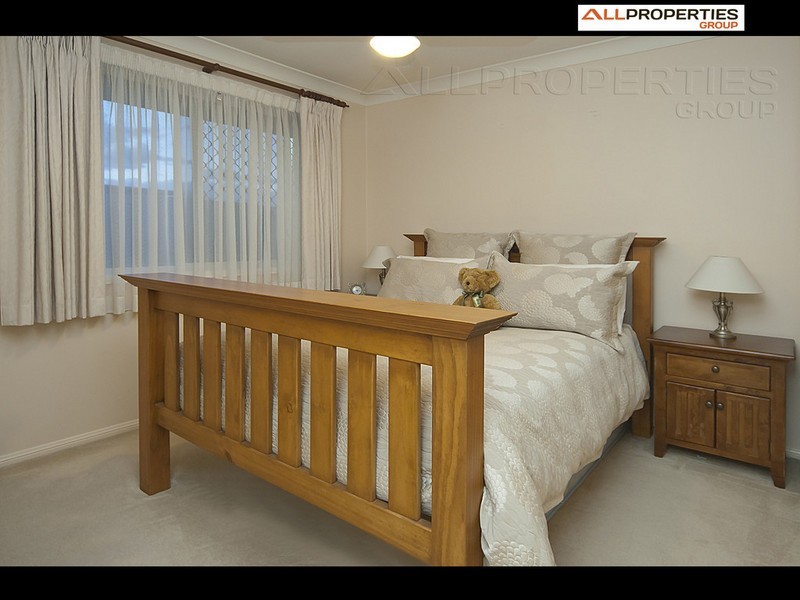 25 Columbus Crct, Drewvale QLD 4116